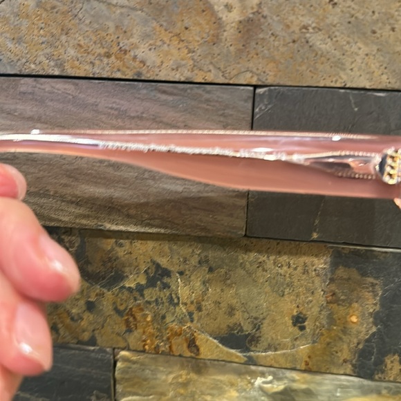 Coach CH570 sunglasses in milky pink/transparent pink frame cat eye shape - Picture 5 of 8